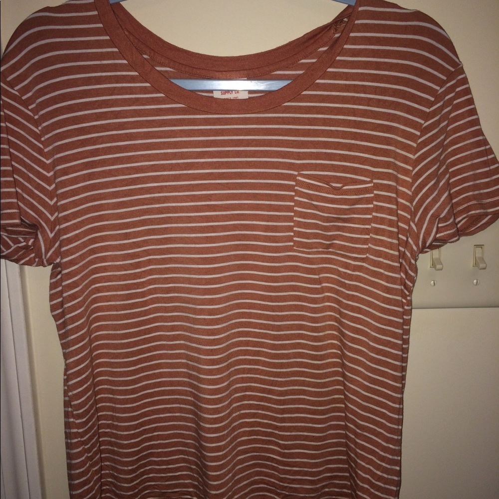 striped peach and white t shirt